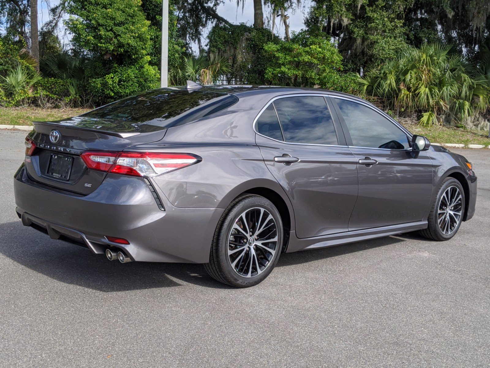 Used 2020 Toyota Camry SE 4dr Car near Orlando #MU195446A | Headquarter ...